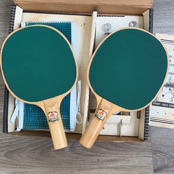 Vintage KNIGHT Table Tennis Official Equipment 2 Paddles Net Rule Booklet - Picture 4 of 13